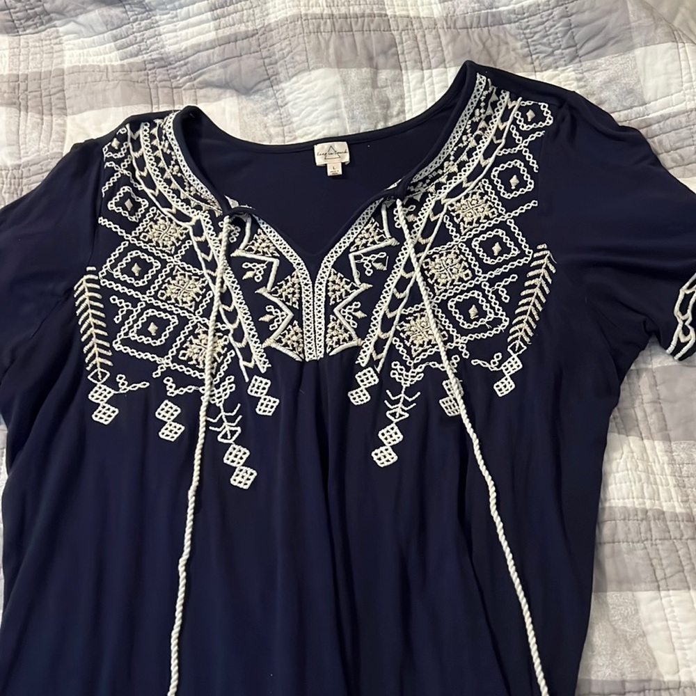 Comfy shirt with tassels